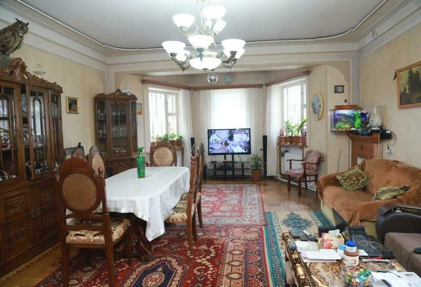 اتاق لوکس با بالکن, Norik S Guest House
