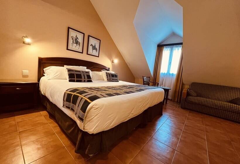 Quarto Superior, Hospedium Hotel Los Lanceros