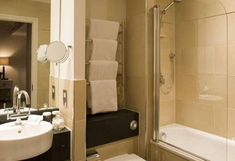 Номер Superior, Nutfield Priory Hotel & Spa