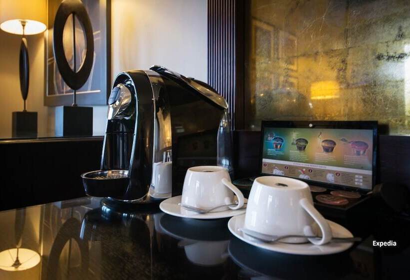 Номер Deluxe, Nutfield Priory Hotel & Spa