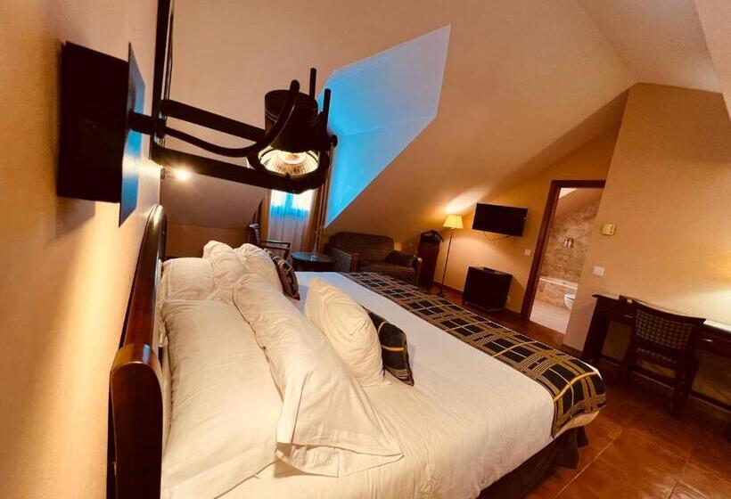 Quarto Superior, Hospedium Hotel Los Lanceros