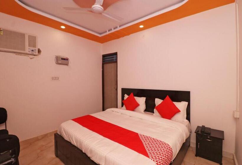 三人经典房间, Oyo 37918  Signature Inn
