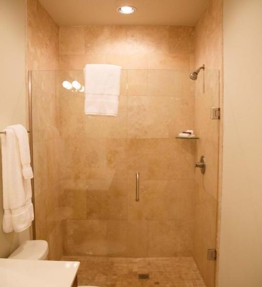 Апартаменты Deluxe 1 Спальня, The Lofts At The Five & Dime