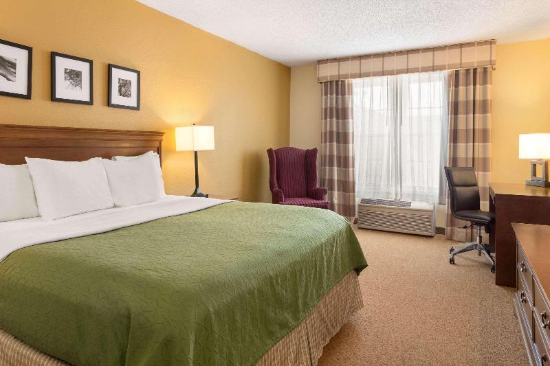 Стандартный Номер Кровать Кинг, Country Inn & Suites By Radisson, Salina, Ks