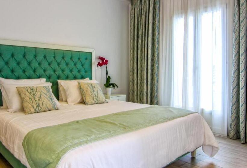 Классический Номер, Damianos Mykonos