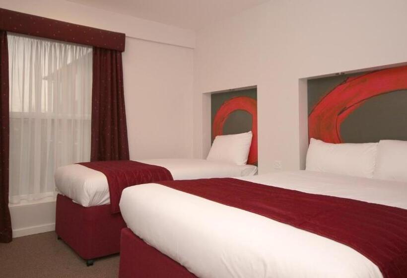 اتاق خانوادگی, Ramada London Stansted Airport