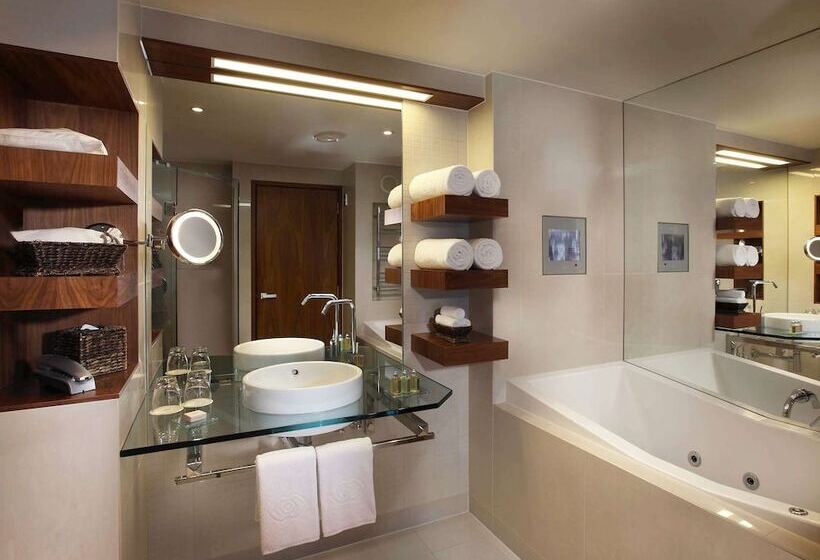 발코니 수피리어 룸, Sofitel Queenstown Hotel & Spa