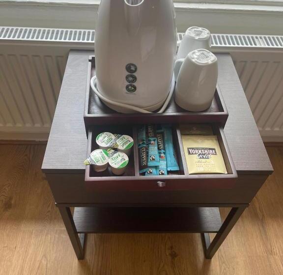 اتاق استاندارد یک نفره, Gallery Hyde Park Hostel