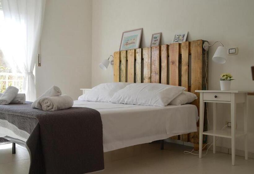 Номер Deluxe с Балконом, B&b La Via Di Casa