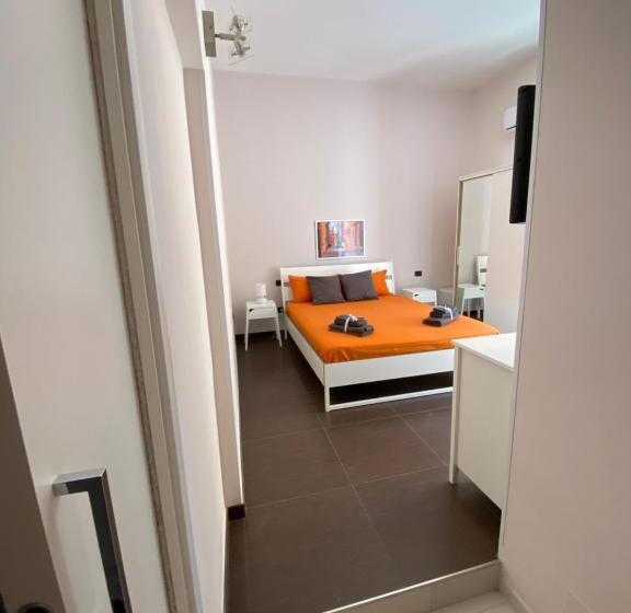 اتاق استاندارد با تخت بزرگ, Le Suites Maor