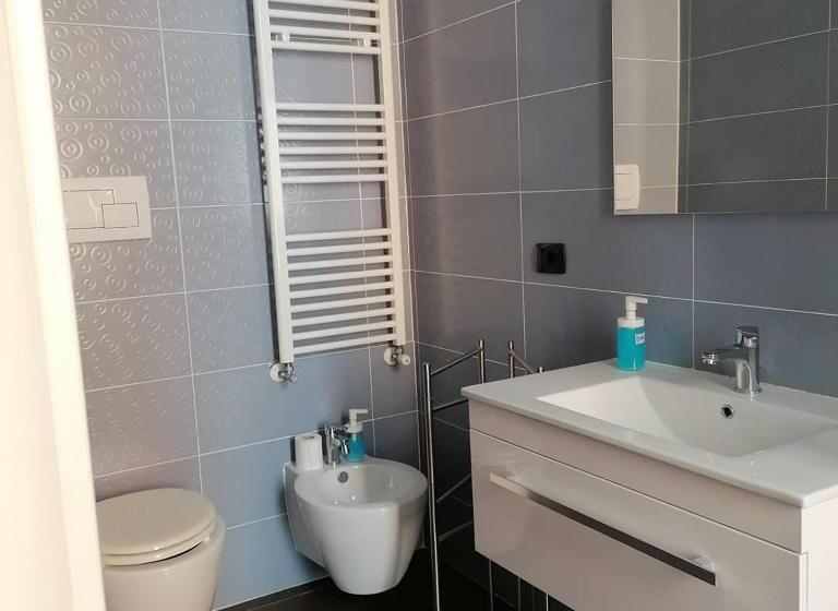 اتاق استاندارد با بالکن, Le Suites Maor