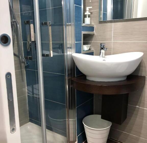 اتاق کلاسیک چهارنفره, Le Suites Maor