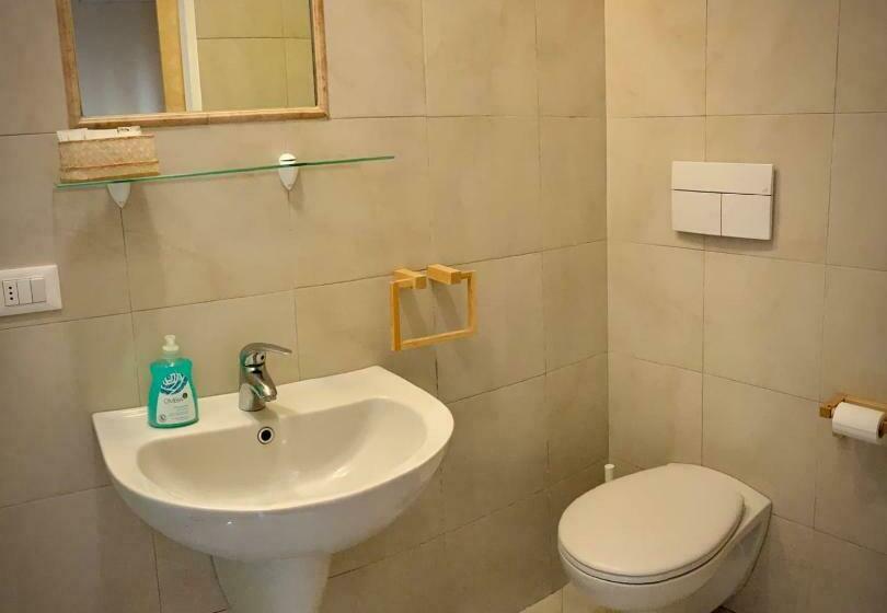 اتاق استاندارد, Ariel B&b