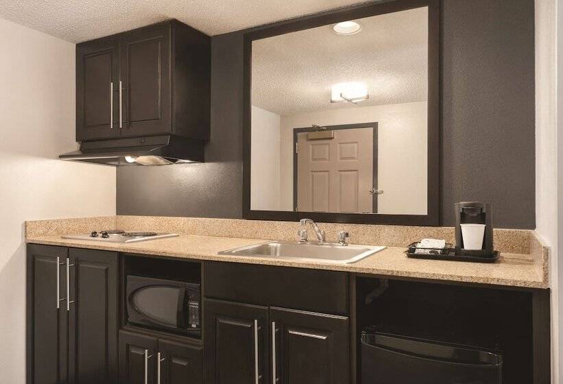 Люкс, Country Inn & Suites By Radisson Raleighdurham Airport Nc