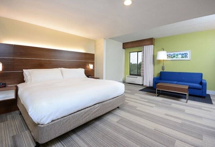 Люкс, Holiday Inn Express & Suites Raleigh Durham Airport At Rtp, An Ihg