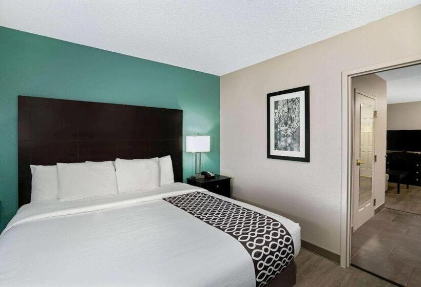 带2个卧室的套房, La Quinta By Wyndham Lebanon
