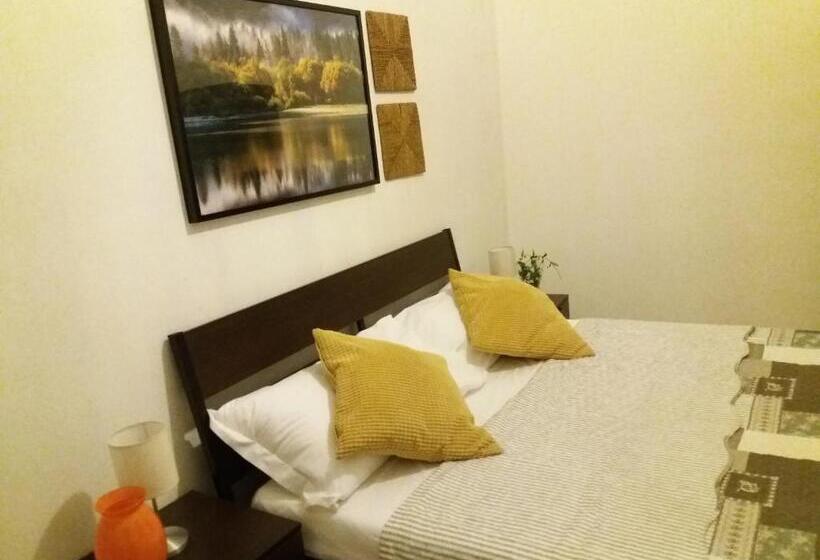 اتاق استاندارد با سرویس بهداشتی مشترک, Near To Pisa Airport Guesthouse