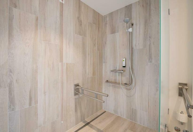 Номер Стандарт Адаптированный для Инвалидов, Best Western Hotel Spinnerei Linz