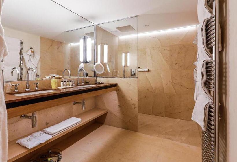 سوییت جونیور, Auberge Saint Walfrid Hôtel Restaurant & Spa