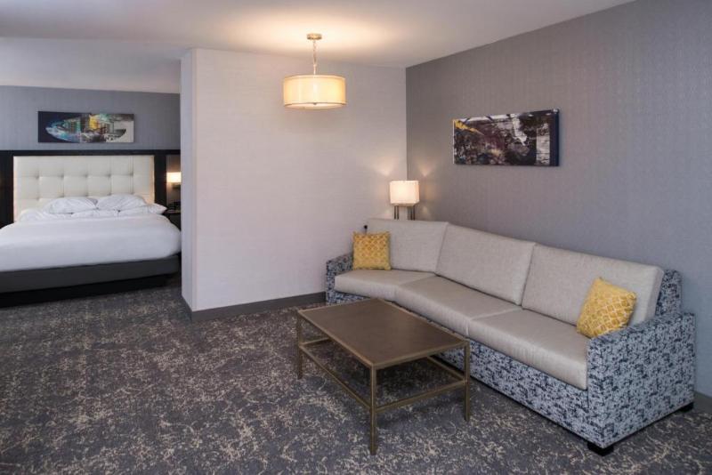 Студио Стандарт Кровать Кинг, Doubletree By Hilton Utica
