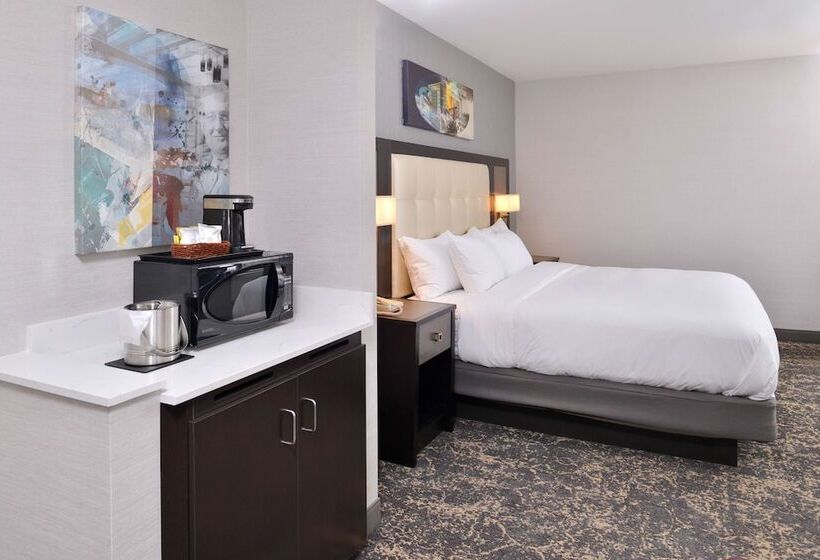 Студия Стандарт Двуспальная Кровать, Doubletree By Hilton Utica