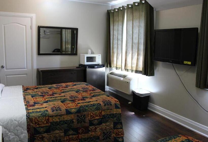 带2个双人床的标准工作室, Sauble Beach Lodge