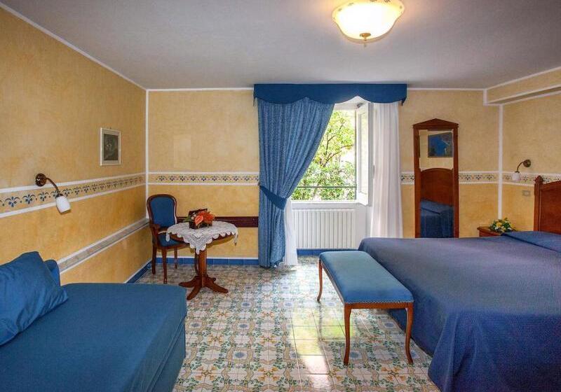 Номер Стандарт Трехместный, Amalfi