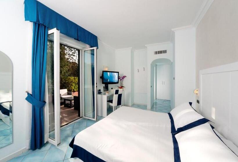 舒适三人间, Villa Durrueli Resort & Spa