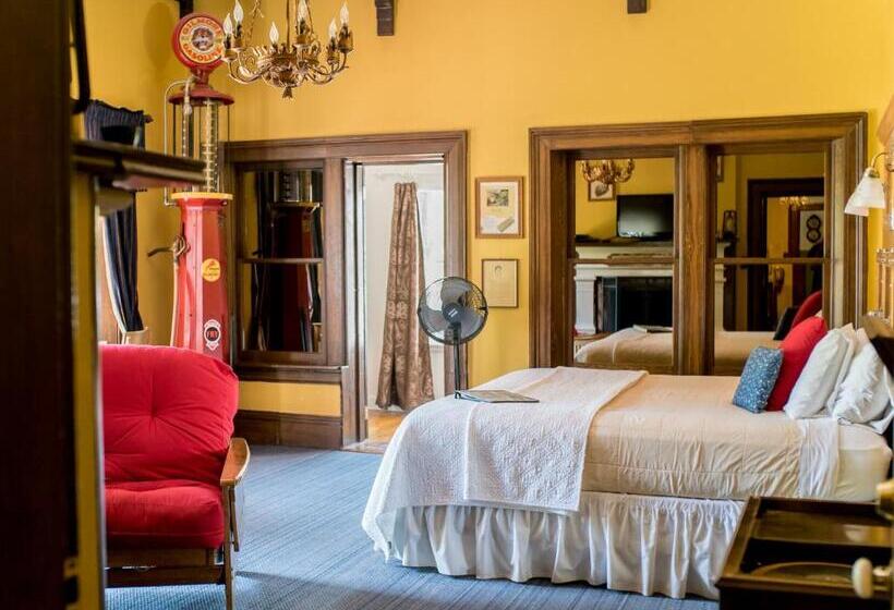 Standard Værelse til 4 pers. Haveudsigt, The Mulberry Inn  An Historic Bed And Breakfast