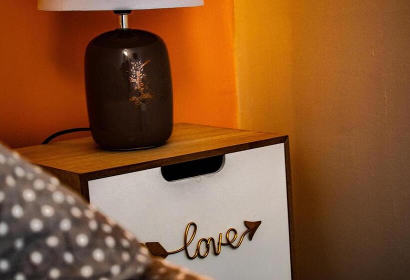 Номер Стандарт, Chambre D Hôtes Lempery