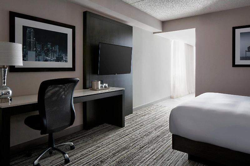 キングサイズベッドのスタンダードルーム, Marriott Dfw Airport South