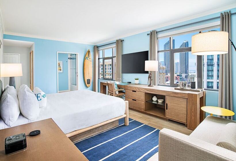 اتاق لوکس, Margaritaville Hotel San Diego Gaslamp Quarter