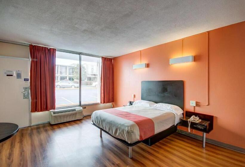 스탠다드 룸 킹사이즈 침대, Motel 6 Somerset, Ky