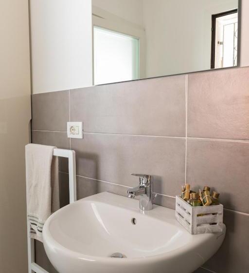 Номер Стандарт, Intra Rooms