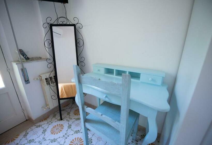 اتاق استاندارد یک نفره, Villa Moschella