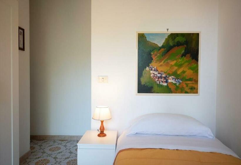 اتاق استاندارد یک نفره, Villa Moschella