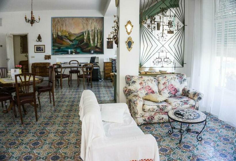 اتاق استاندارد یک نفره, Villa Moschella