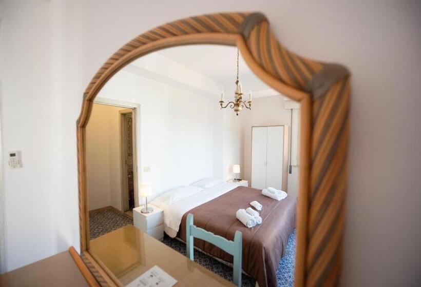 اتاق استاندارد با تراس, Villa Moschella