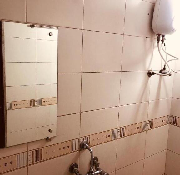 Семейный Номер, Mango Guest House