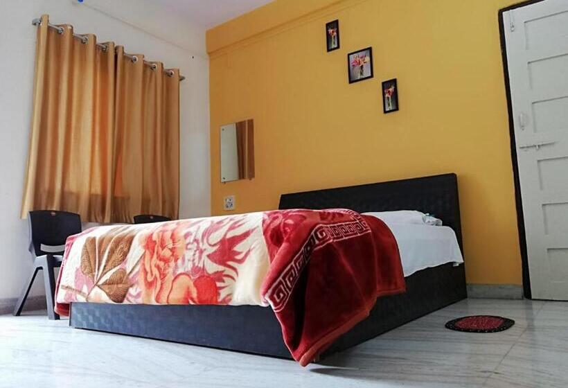 Семейный Номер, Mango Guest House