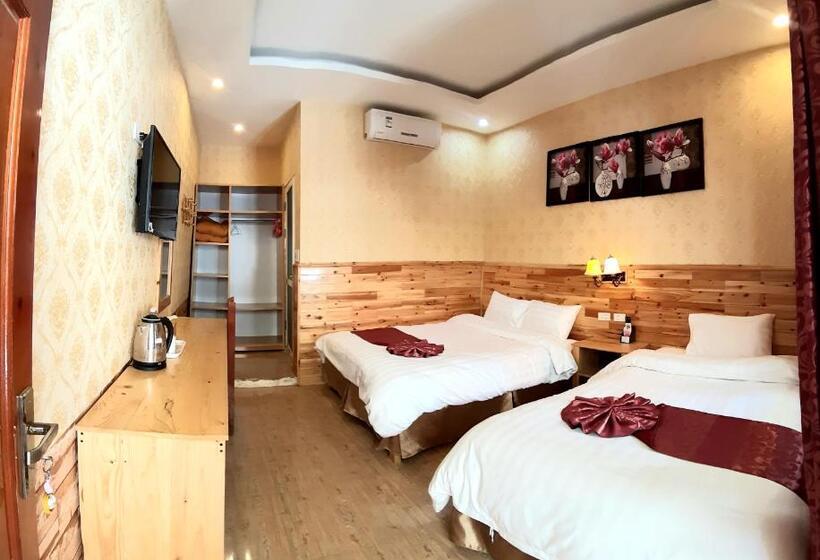 اتاق خانوادگی با چشم‌انداز باغ, Dang Khoa Garden Inn
