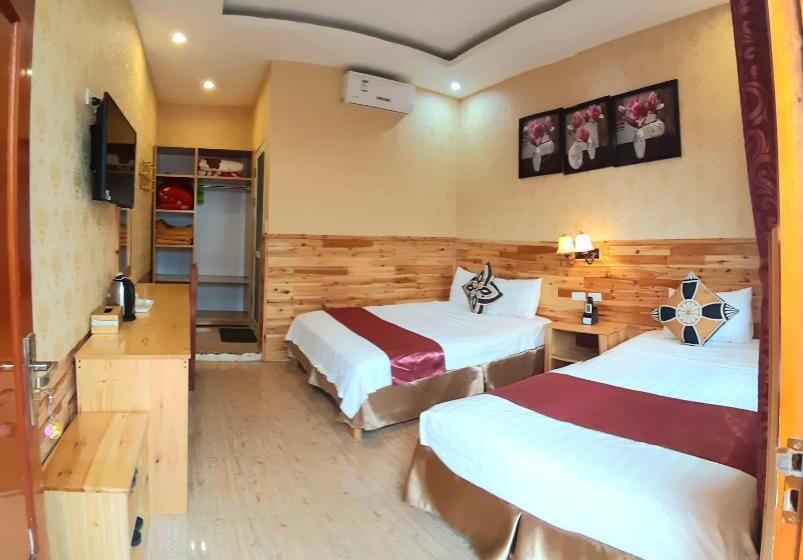 اتاق خانوادگی با چشم‌انداز باغ, Dang Khoa Garden Inn