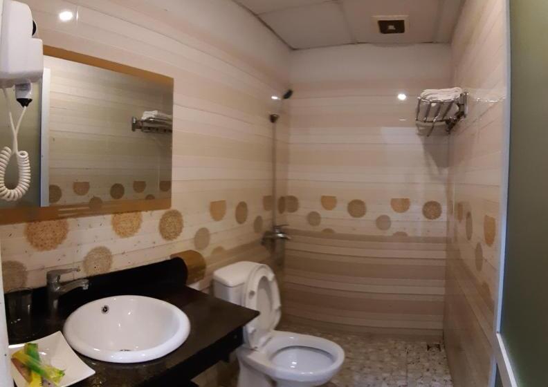 اتاق لوکس با چشم‌انداز باغ, Dang Khoa Garden Inn