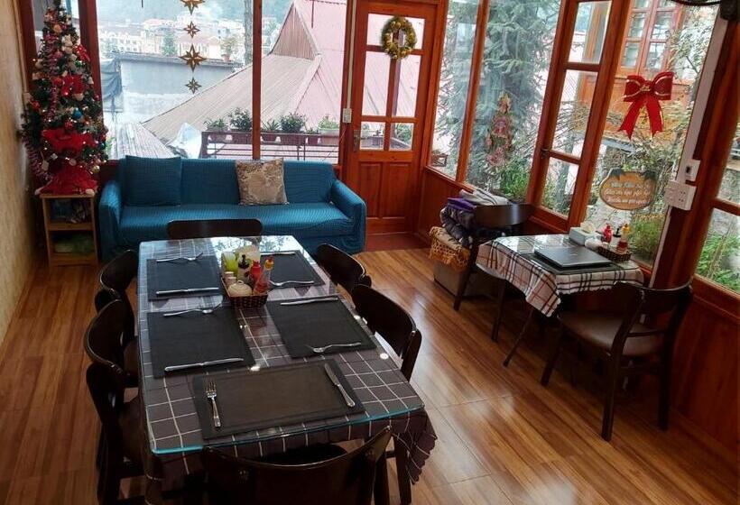 اتاق لوکس با بالکن, Dang Khoa Garden Inn