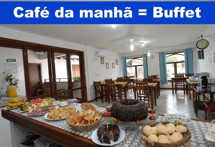 Quarto Familiar Superior, Oceano Pousada   Buffet De Café Da Manhã E Serviço De Quarto Diário