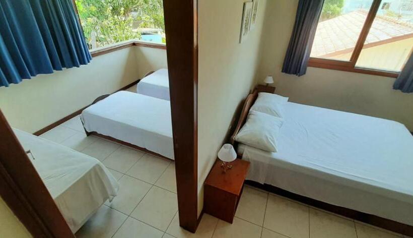 Quarto Familiar Superior, Oceano Pousada   Buffet De Café Da Manhã E Serviço De Quarto Diário