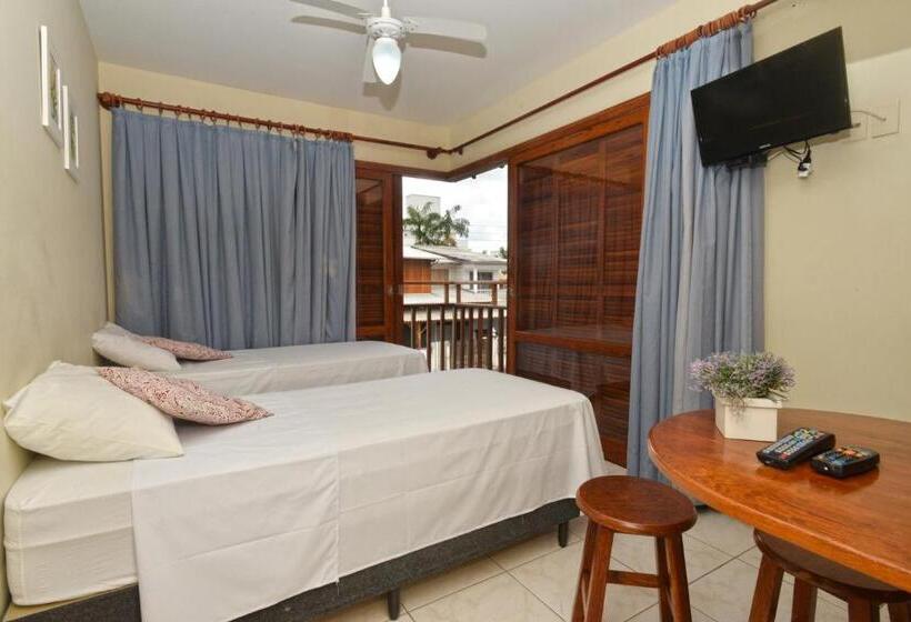 Quarto Quádruplo Estandar, Oceano Pousada   Buffet De Café Da Manhã E Serviço De Quarto Diário