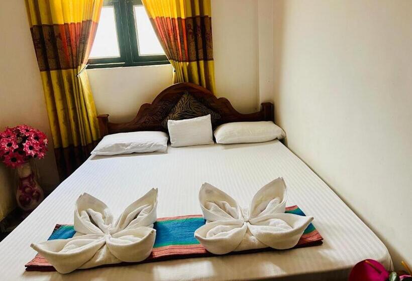 Семейный Номер Deluxe, Dambulla Tourist Resort