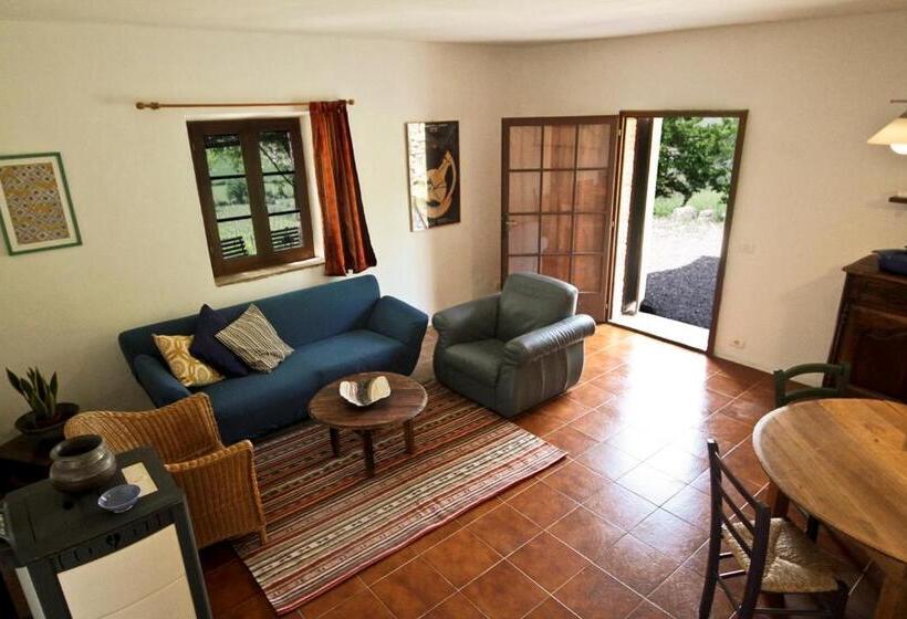 ２ベッドルームアパートメント, Casina Di Cornia
