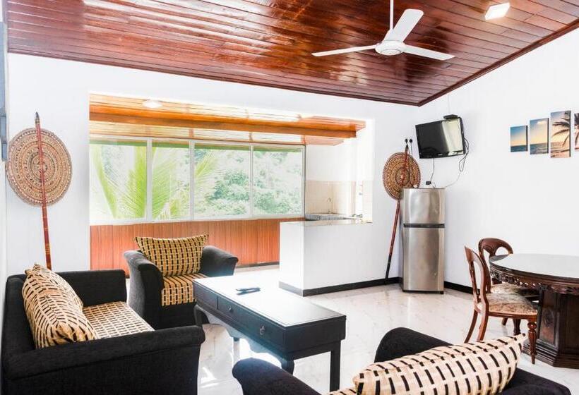 3 Bedroom Villa, Kandy Riverside Villa